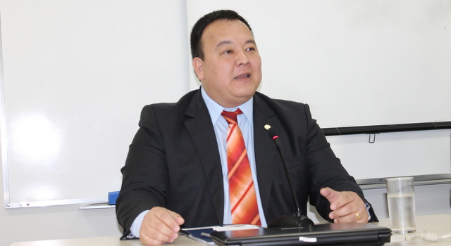 Presidente da AMAPAR conversou com os magistrados vitaliciandos na EMAP