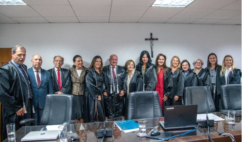 AMAPAR participa da despedida da desembargadora Maria José de Toledo Marcondes Teixeira e do desembargador Jorge Wagih Massad