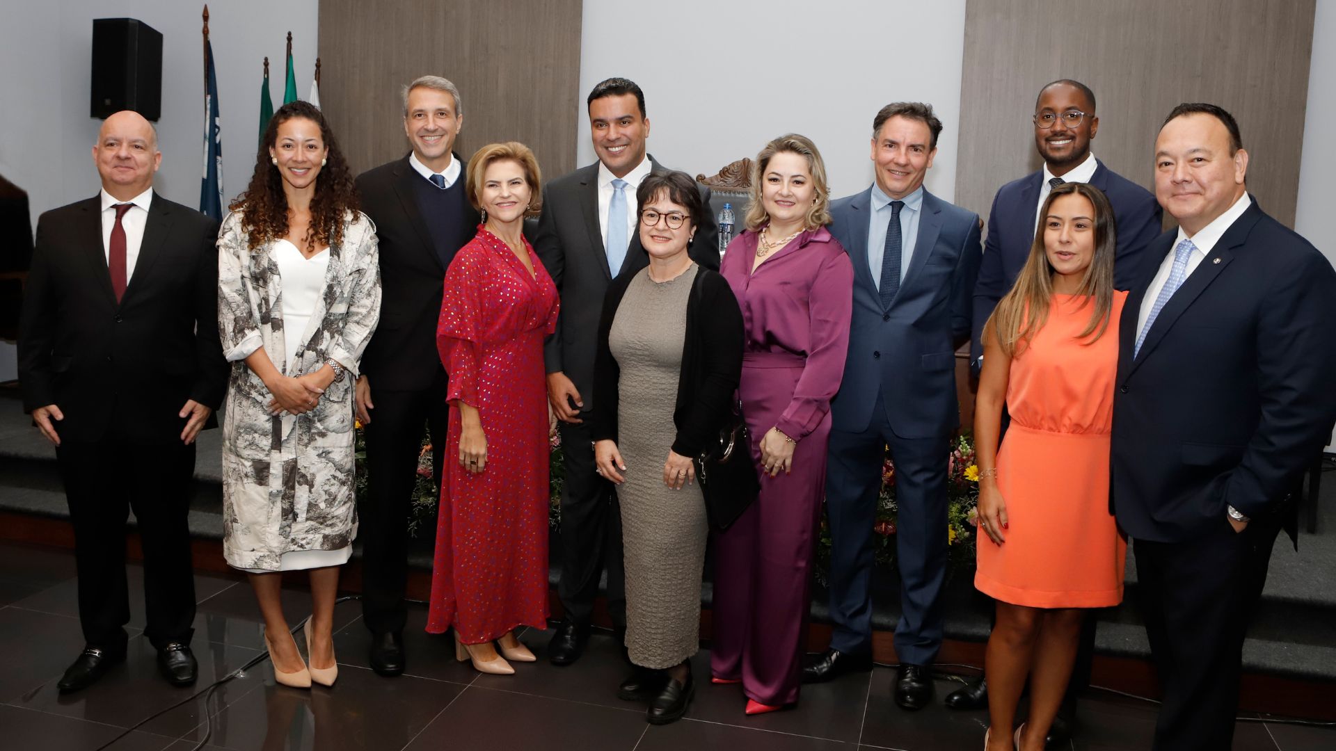 “Uma gestão inclusiva, plural e atenta às demandas da magistratura”, afirma Marcel Ferreira dos Santos ao assumir a presidência da AMAPAR 